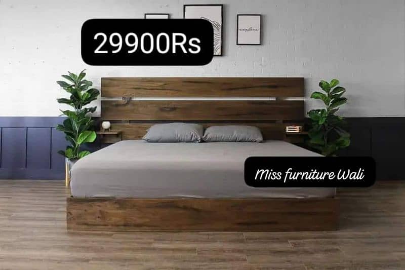 King / Queen beds with sidetables 2