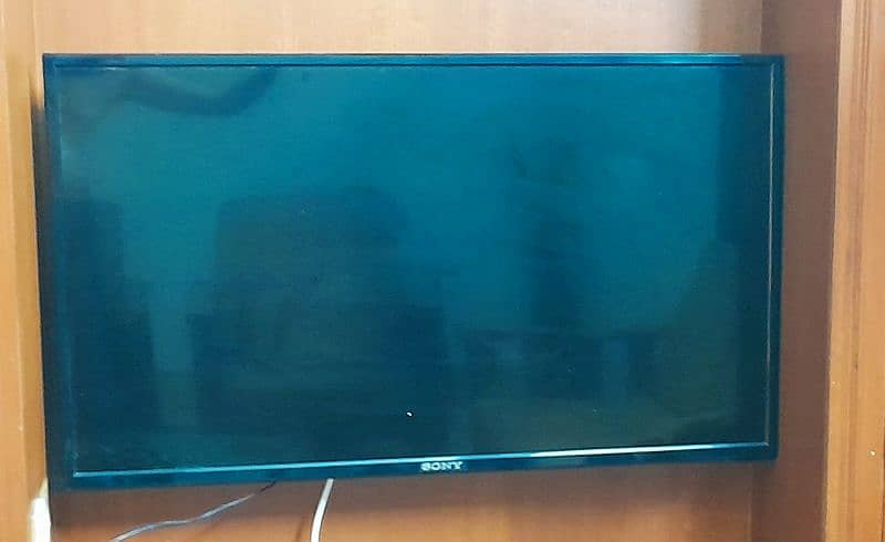 42 inch Sony made in Malaysia - Non android 2