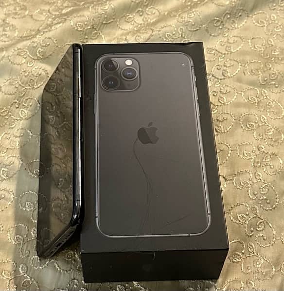 Iphone 11 Pro 256 gb 10/10 PTA approved 3