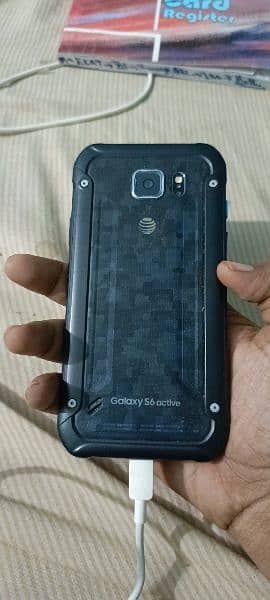 Samsung Galaxy S6 active 3