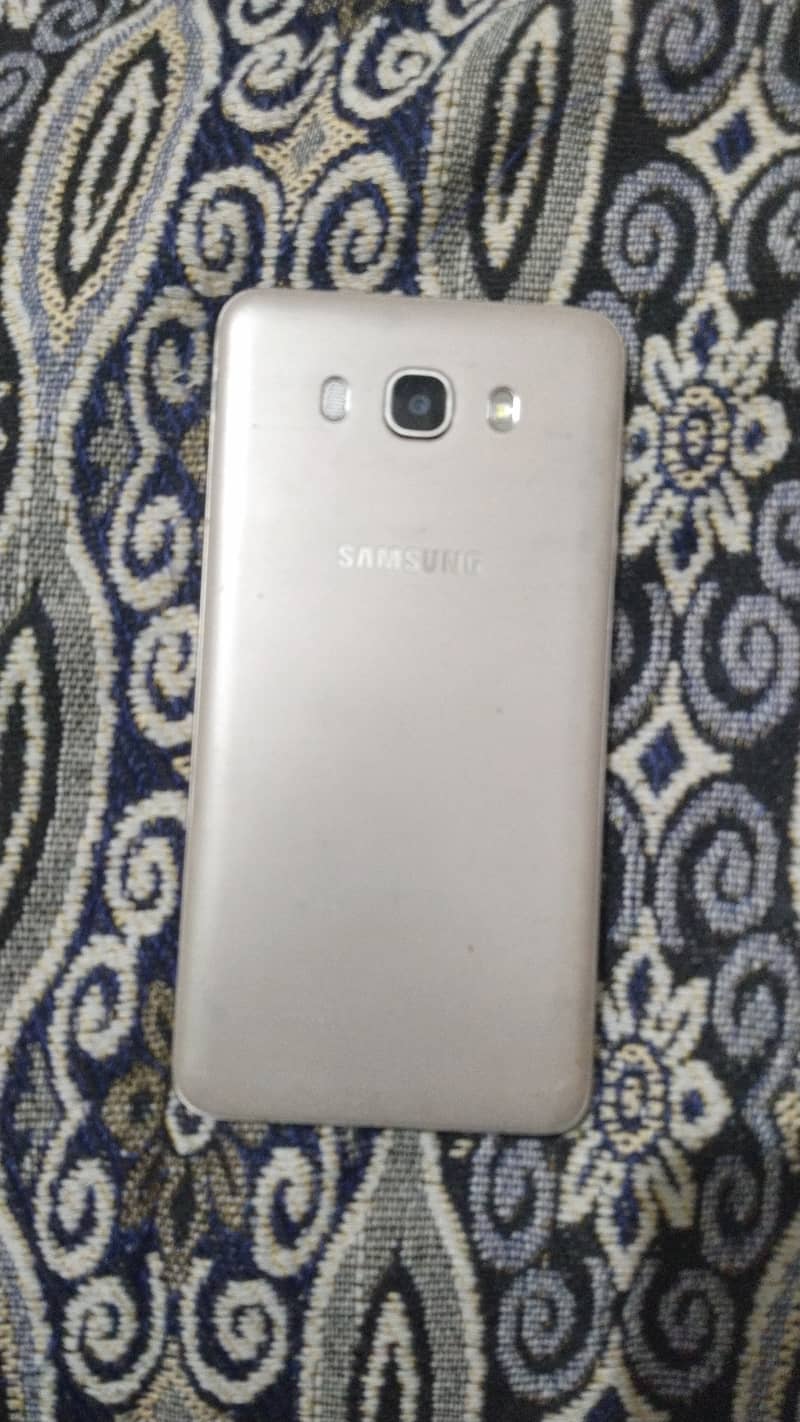 Samsung Galaxy J7 0