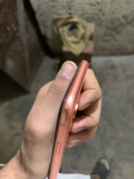 IPHONE Xr 64 GB NON PTA Jv WATERPACK 4