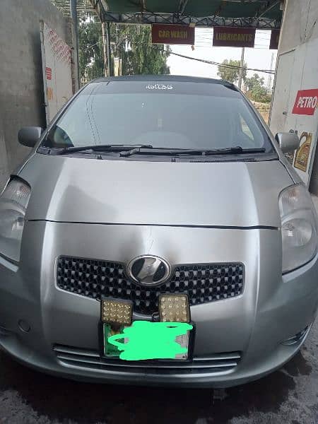 Toyota Vitz 2011 2