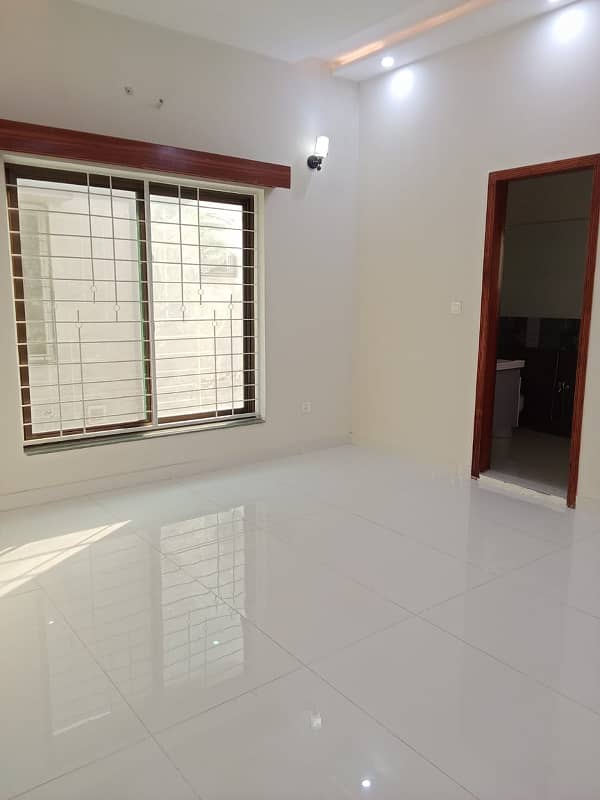 3 BEDS BRAND NEW 10 MARLA BRAND NEW UPPER PORTION FOR RENT LOCATED IN BAHRIA ORCHARD LAHORE 7