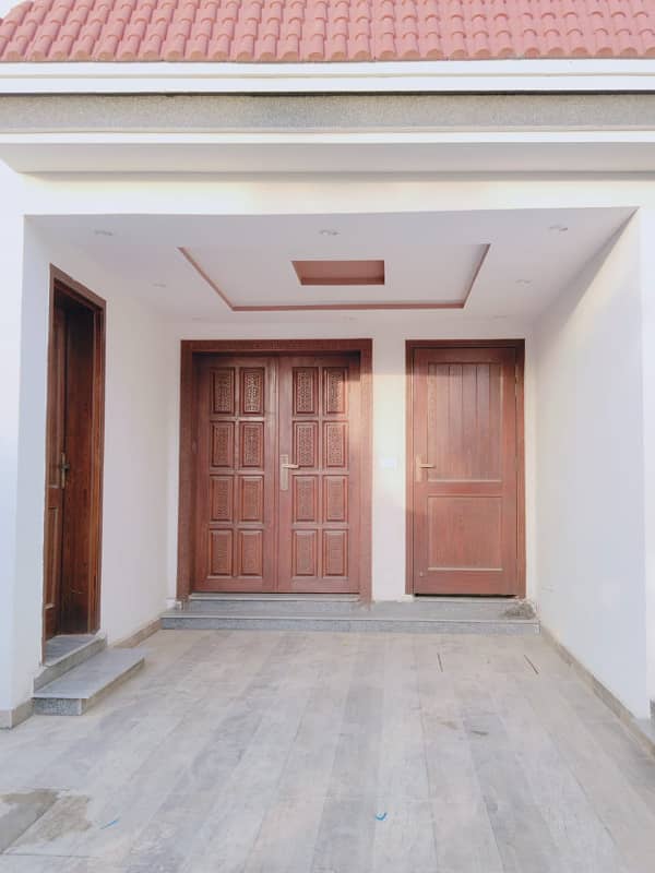 3 BEDS 5 MARLA BRAND NEW HOUSE FOR SALE LOCATED BAHRIA ORCHARD LAHORE 1