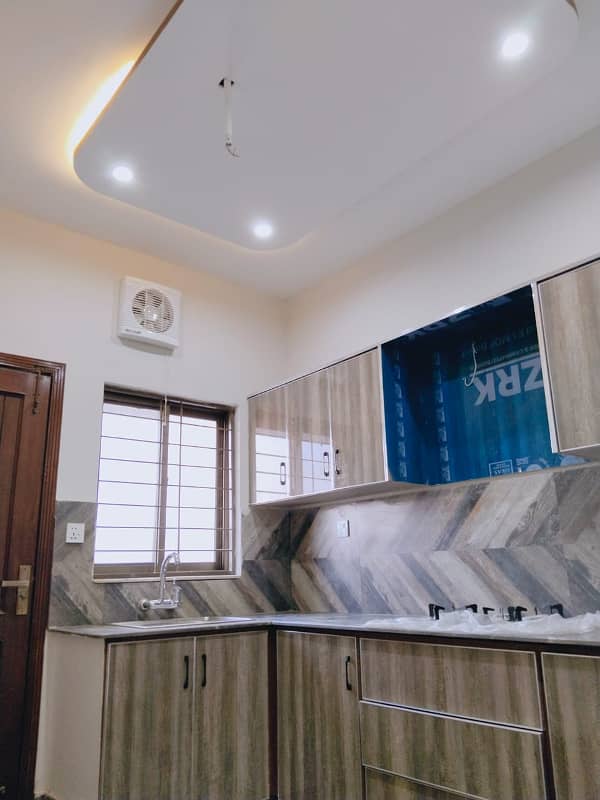 3 BEDS 5 MARLA BRAND NEW HOUSE FOR SALE LOCATED BAHRIA ORCHARD LAHORE 2