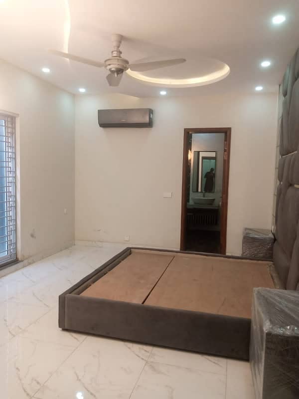 10 Marla Furnished House For Sale In Paragon City Lahore 27