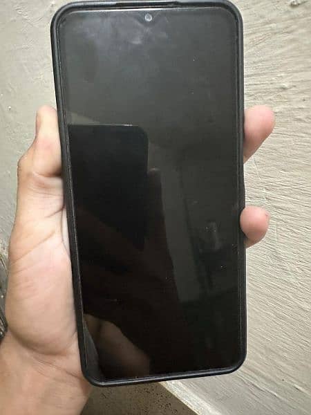 Samsung a13 with box 4/64 urgent sale 4