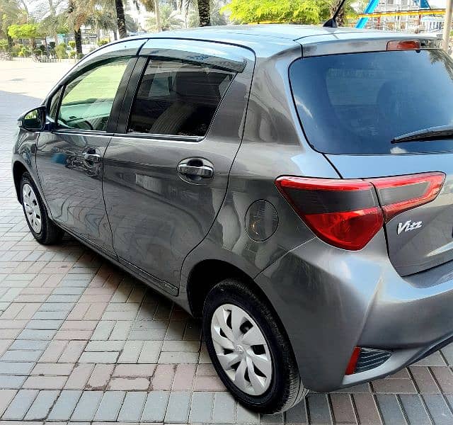 Toyota Vitz 2017/21 Push-Start brand new car 4