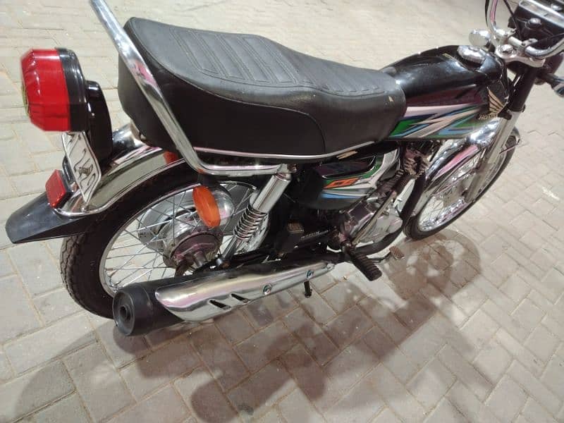 Honda Advance 23 8