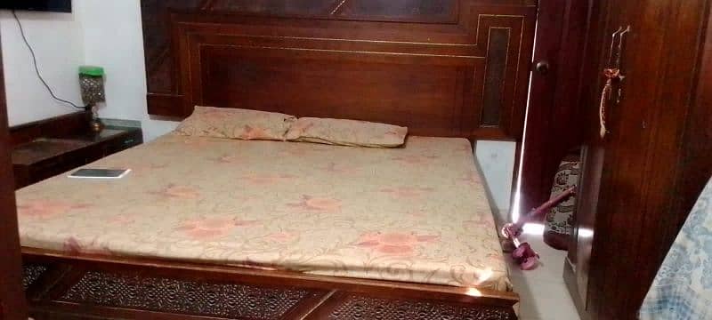 Bed set, divider, dressing, Almirah, 3