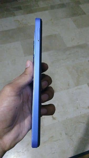 Infinix smart 7 hd 4/64gb (fresh/only 1 month used) 2