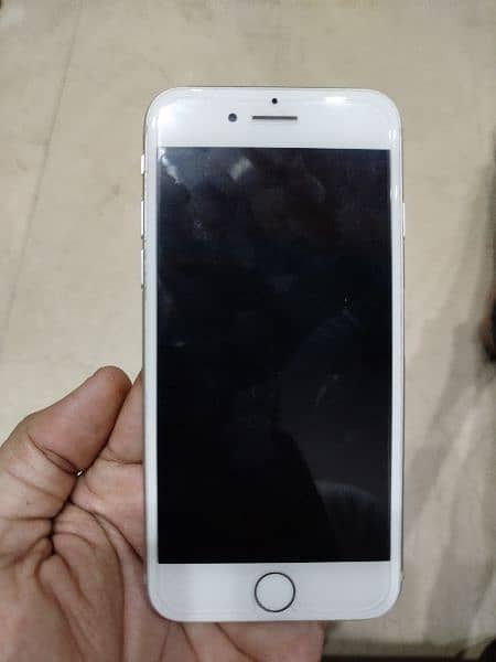 Apple IPhone 7 (32 GB ) 5