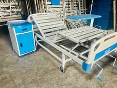 Hospital furniture manufacturer/Hospital bed/examination couch/ot scrb