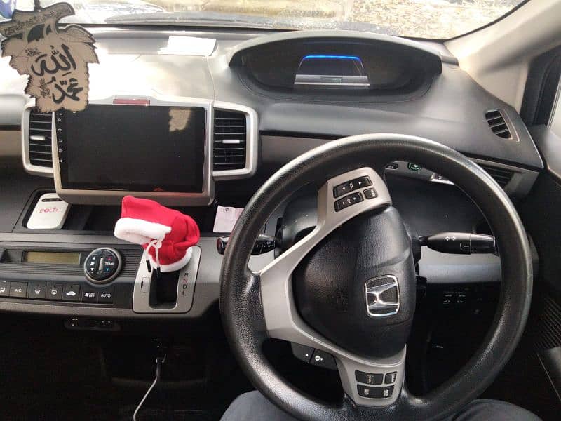 Honda Freed 2013 6