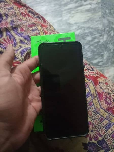 infinix hot21i 1