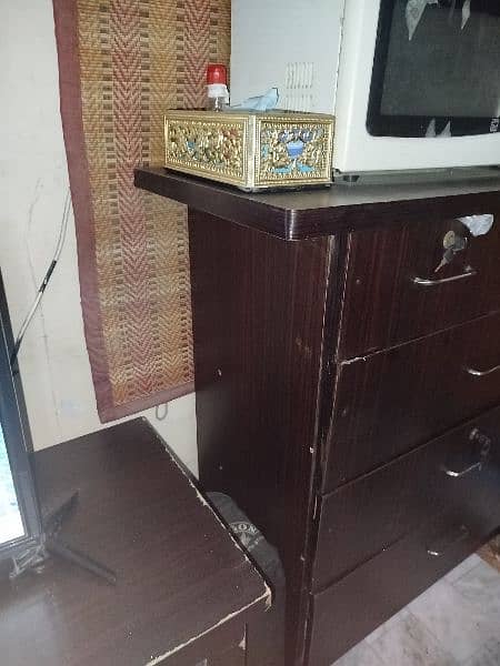 Wooden sideboard neat condition 1