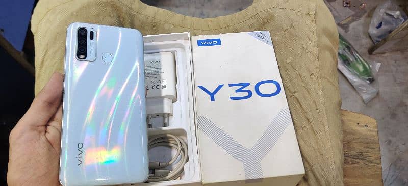 vivo Y30 4+128 With Box charger No open No Repair 1