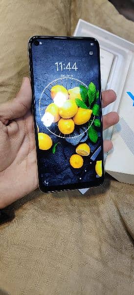 vivo Y30 4+128 With Box charger No open No Repair 4