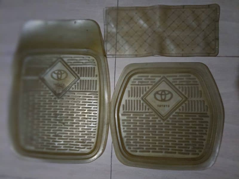 Corolla Floor Mats 1