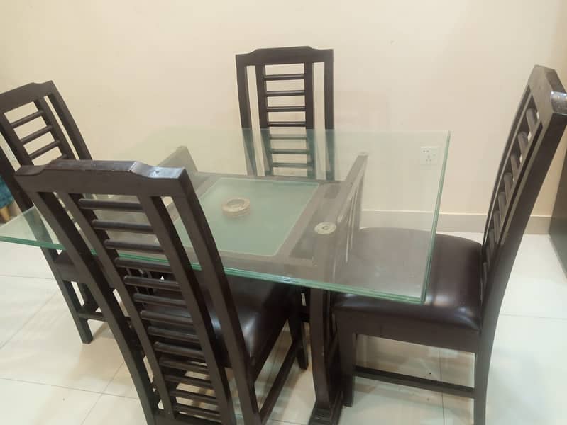 Dining table with 4 chairs 1