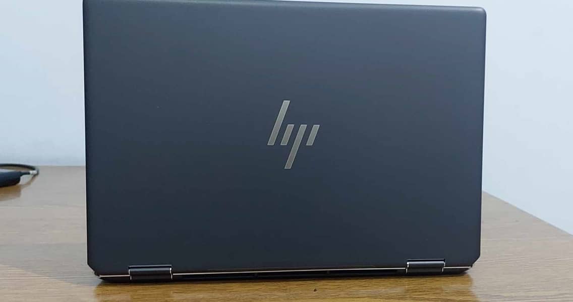 HP Spectre X360 16 - Core i7-11390H, 16GB, 512GB, 4GB RTX 3050 3