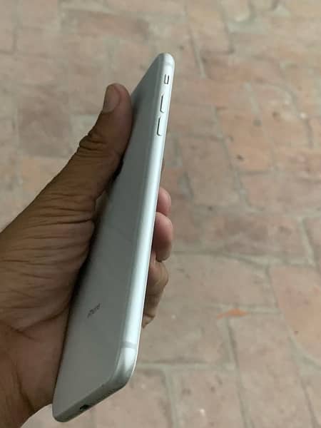 I phone 8Plus 64gb Non PTA All ok 5