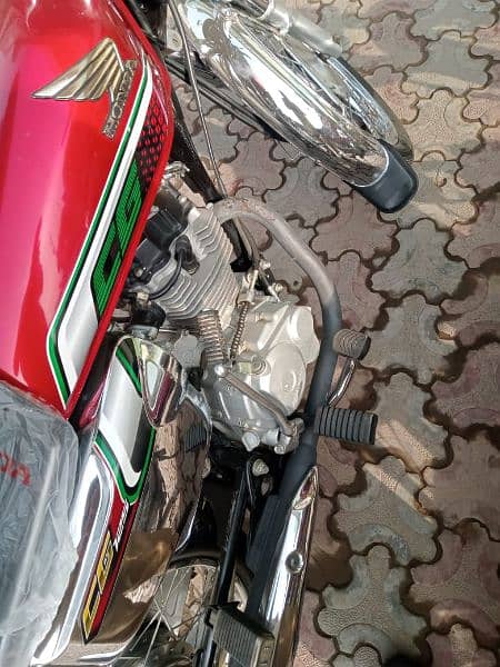 Honda 125cg complete file all ok contact only watsap 03226783290 3