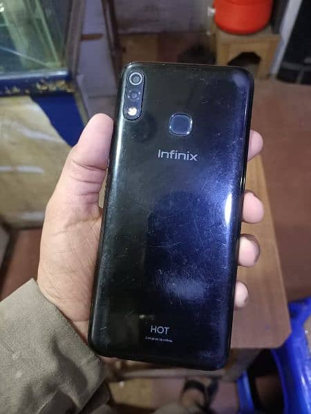 Infinix Hot 8 lite 2 32 1