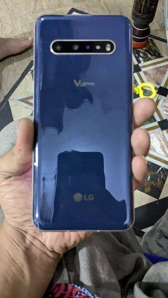 LG V60 1