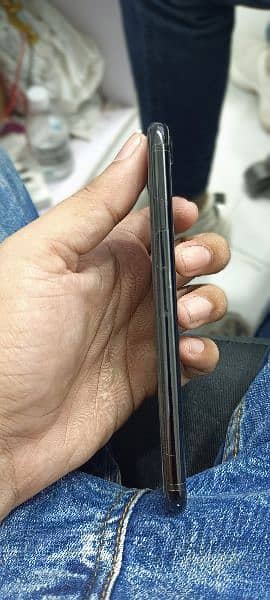 IPHONE 7 32GB PTA 3