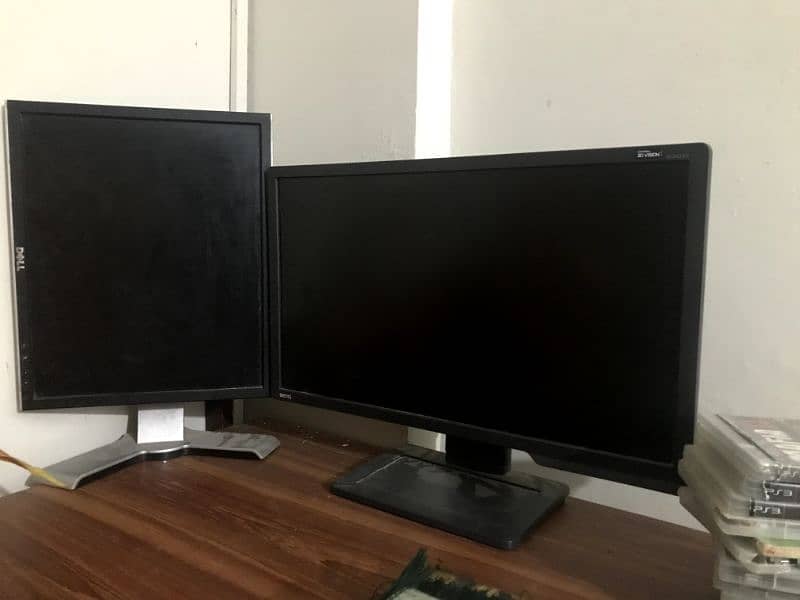 2 GAMING MONITOR 1