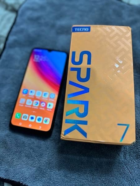 Tecno Spark 7 4/64 1