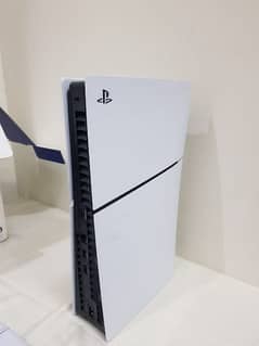 Playstation 5 PS5 with Two Controllers and 6 Games