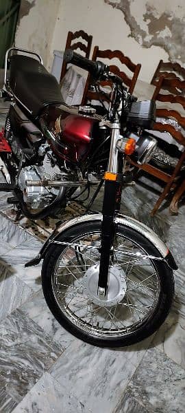 Honda 125 self start 2023. 6