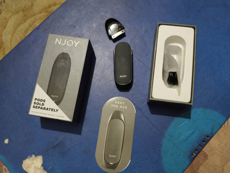 NJOY ACE POD - RECHARGEABLE - REFILLABLE - 8 CARTRIDGES - JUST 1,600/- 6