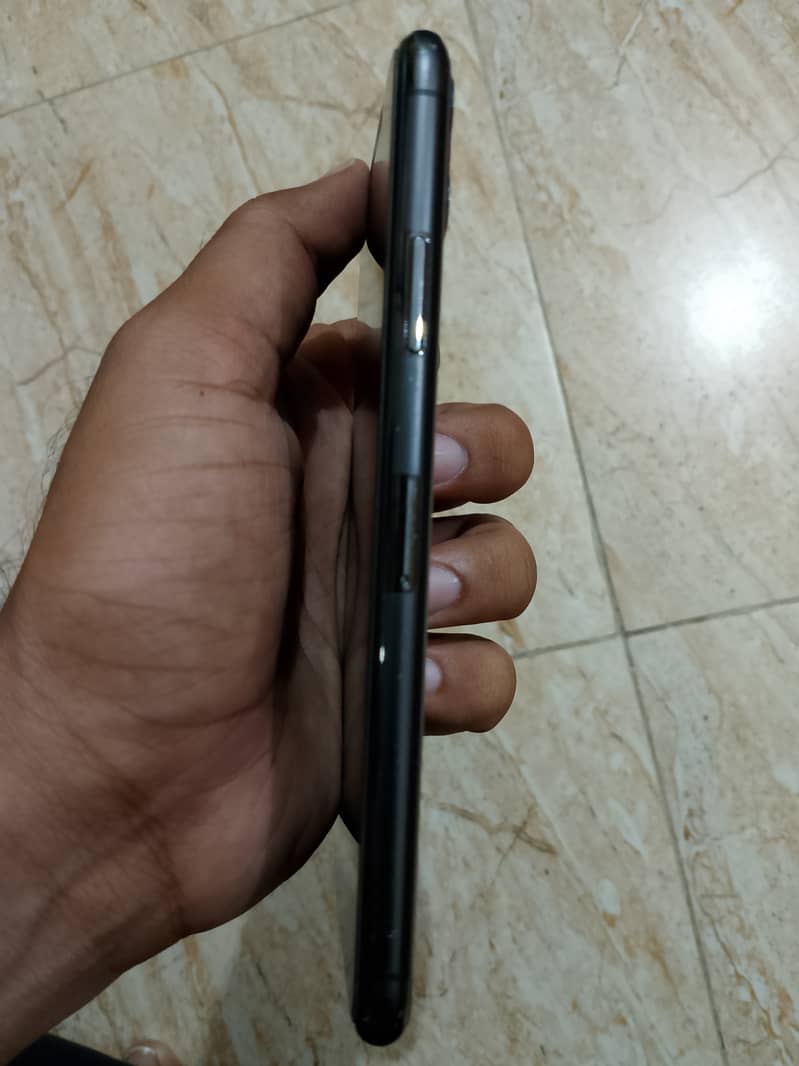 Iphone 11pro max FU 2