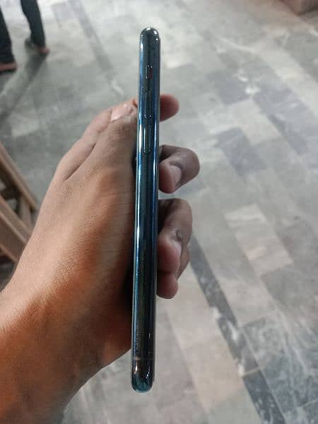 Iphone 11pro pta approved 2