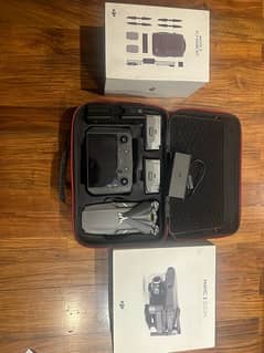 DJI Mavic 2 Zoom with Smart Controller & Fly more combo