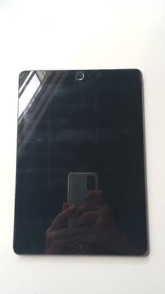 Apple Ipad 9th gen wifi  9.5/10 condition 0