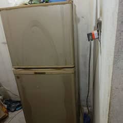 DAWLANCE REFRIGERATOR TWO DOOR