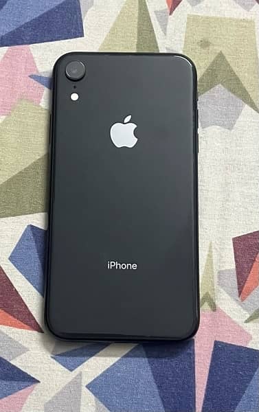 iPhone XR 64GB 3