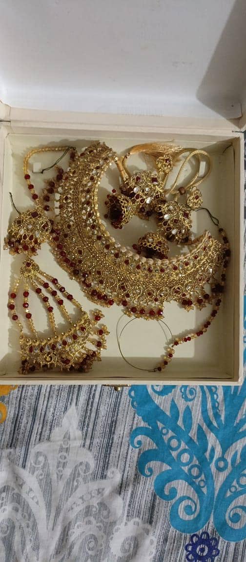 Artificial Bridal Jewellery Set For Sale In Lahore 3