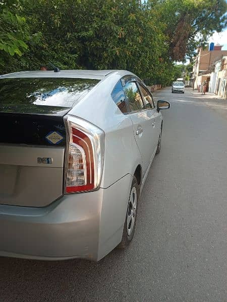 Toyota Prius 2013/2018 reg ISB 5