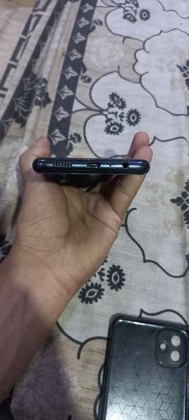 Samsung a04 4 gb ram 64 gb rom  10/10 diba charger  sat original 4