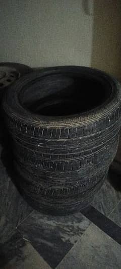 Dunlop tyres in good condition 6o to 70%