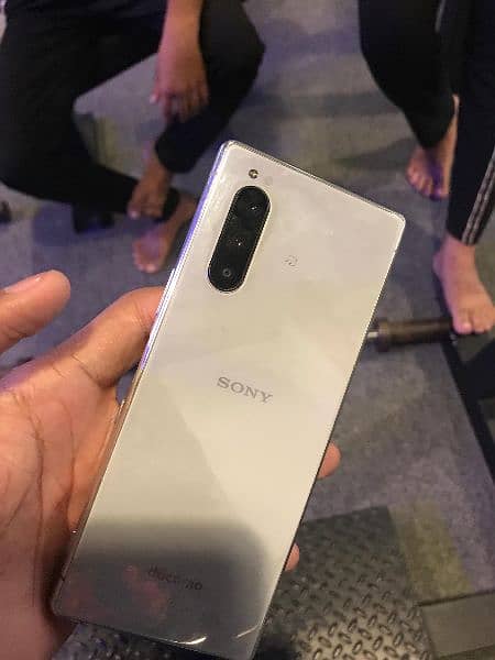 sony xperia 5 8