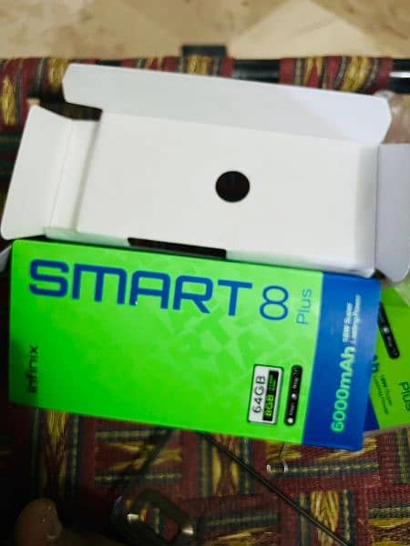 infinix smart 8 plus 4+4 64 2