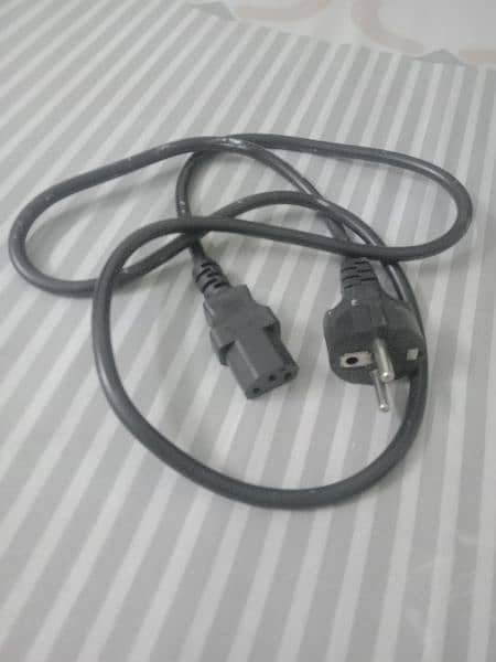 computer and laptop lead 1