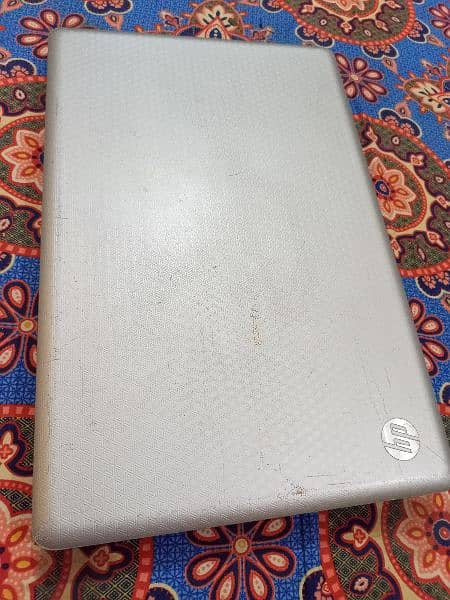 HP core i3 8